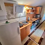 Kacperek W Centrum Willowa 4a *