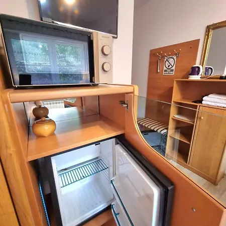 Kacperek W Centrum Willowa 4a