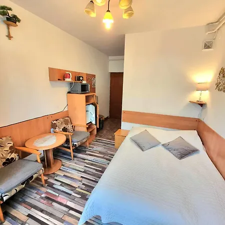 Kacperek W Centrum Willowa 4a