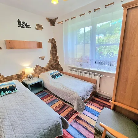 Kacperek W Centrum Willowa 4a Quarto em Acomodações Particulares Szczyrk