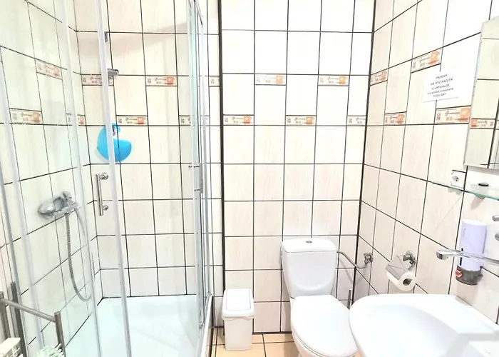 Kacperek W Centrum Willowa 4a *