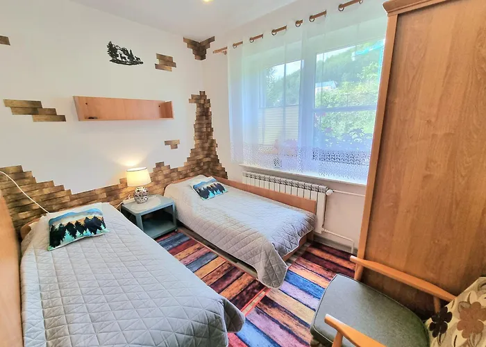 Kacperek W Centrum Willowa 4a בית אירוח שצ'צ'ירק