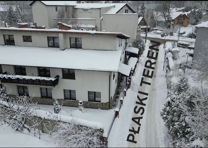 Kacperek W Centrum Willowa 4a *